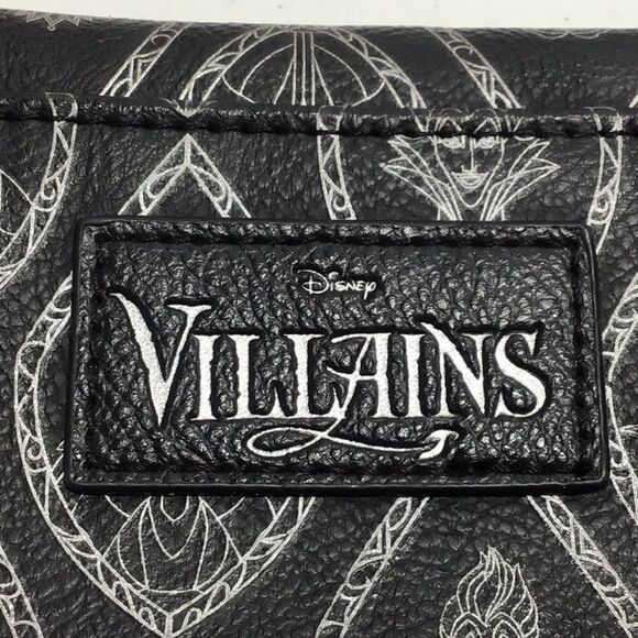 Disney X Loungefly Black Villains Wristlet Clutch Handbag - Picture 11 of 12